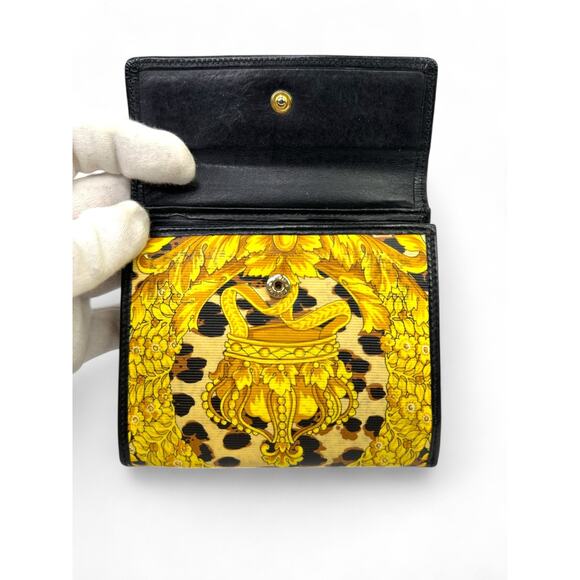 Gianni Versace Leopard Print Black Leather Trifold Wallet - Picture 5 of 8